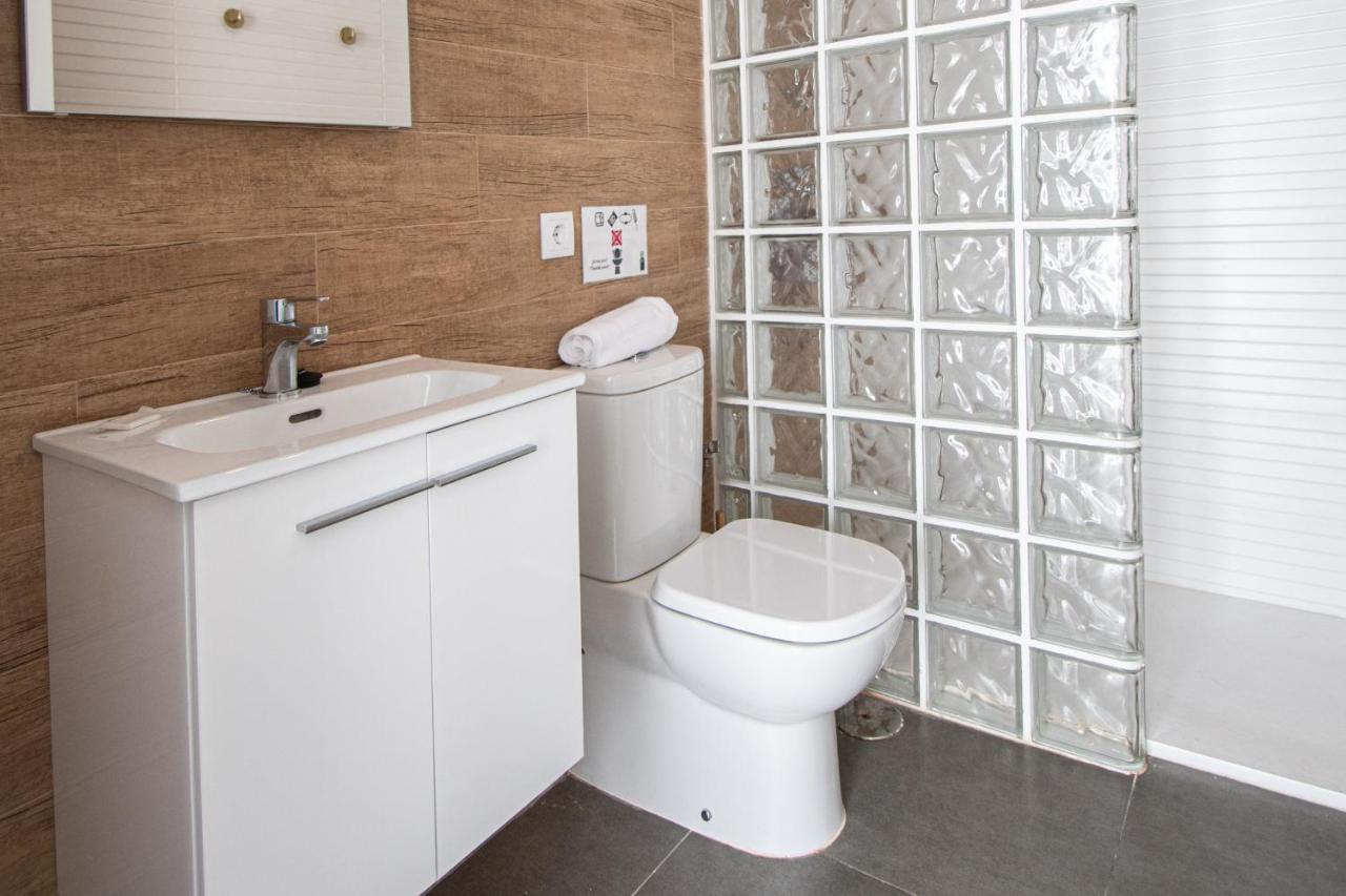 Apartamento Los Claveles - La Caleta Apartment Cadiz Ngoại thất bức ảnh